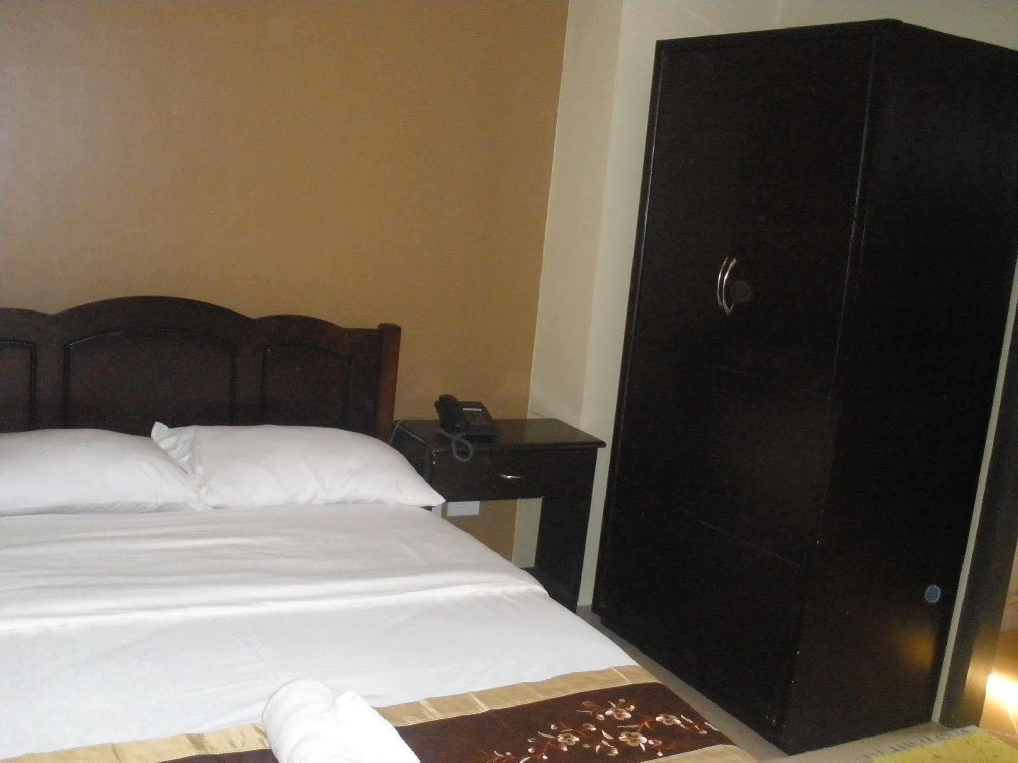 Hotel Casa Bel Baguio City Esterno foto